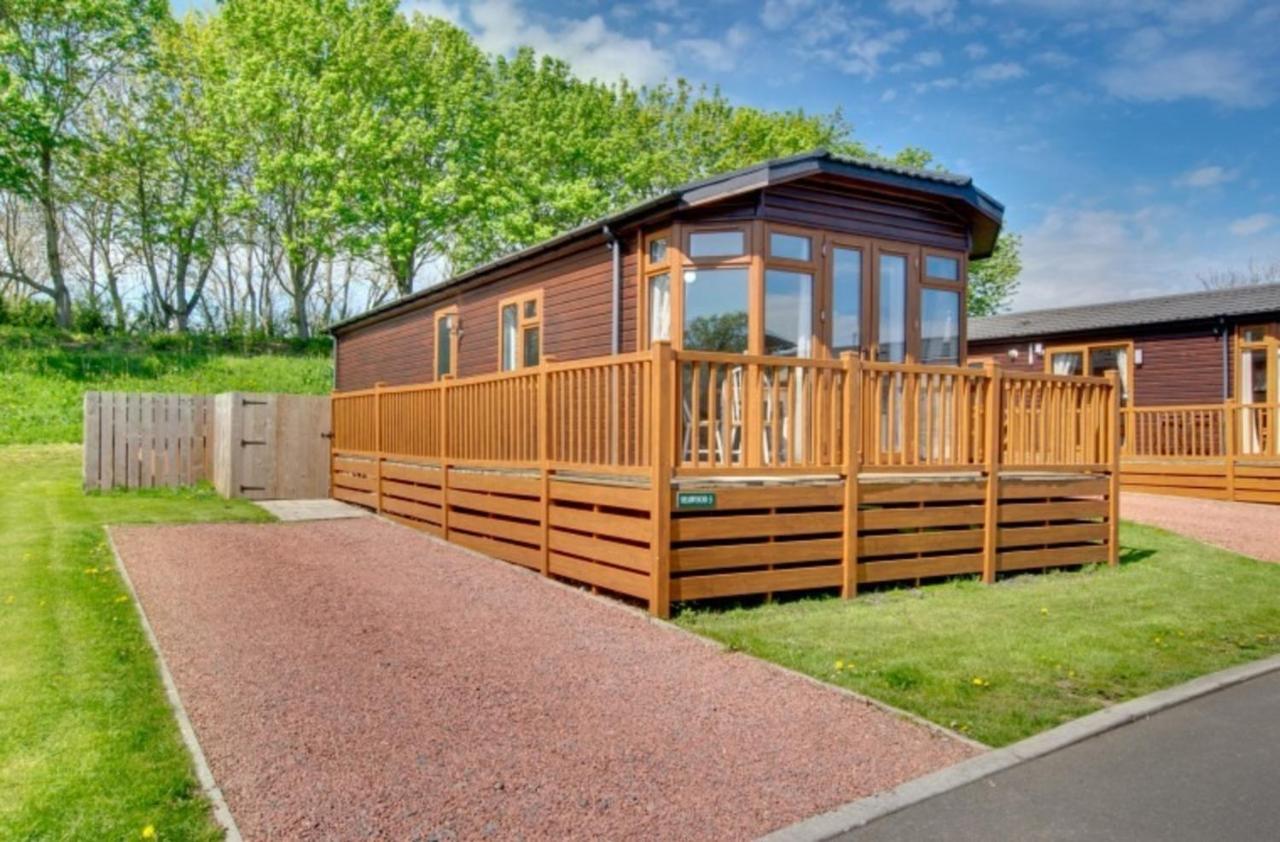 Stunning 3-Bed Hot Tub Lodge Northumberland Felton  Extérieur photo